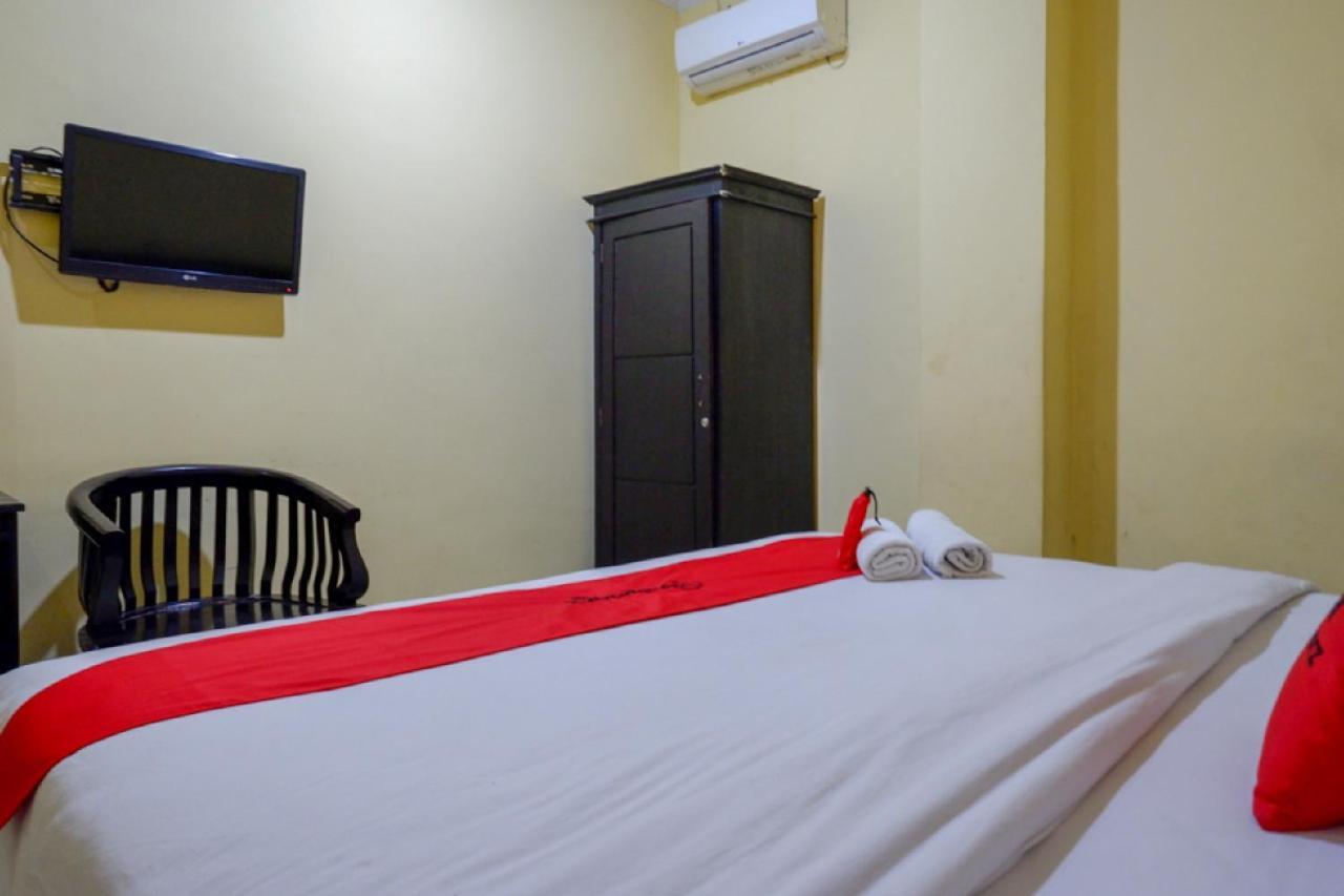 فندق Reddoorz Near Citraland Waterpark Kendari Lepoleop المظهر الخارجي الصورة